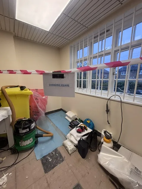 Asbestos floor tile and bitumen removal in Aldgate